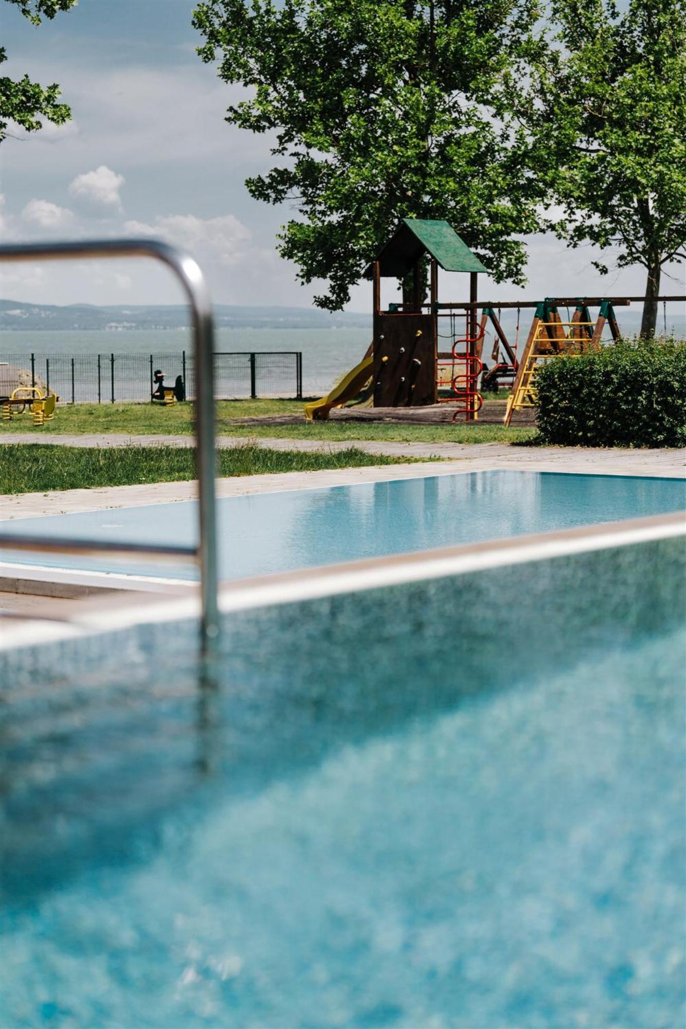 Butique Apartman Grand Balatonlelle Zewnętrze zdjęcie